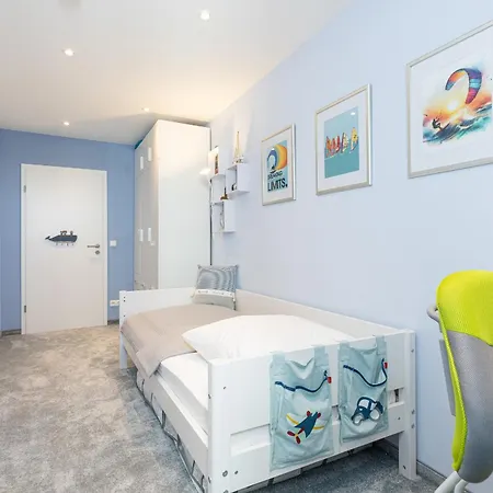 Aloha Apartment